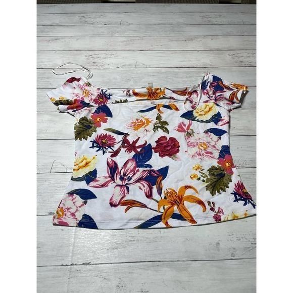 GUESS Women's Jayla Cut-Out Top (Wild Flora Print White, Medium) floral - Picture 3 of 9